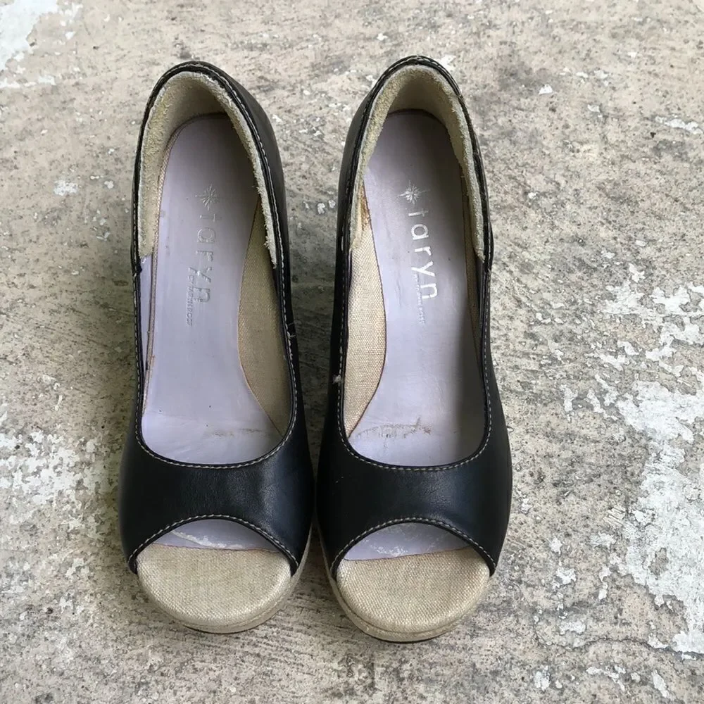 Taryn Rose wedges